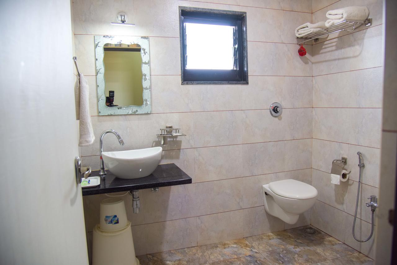 Hotel Tulsi Residency Bhuj Luaran gambar