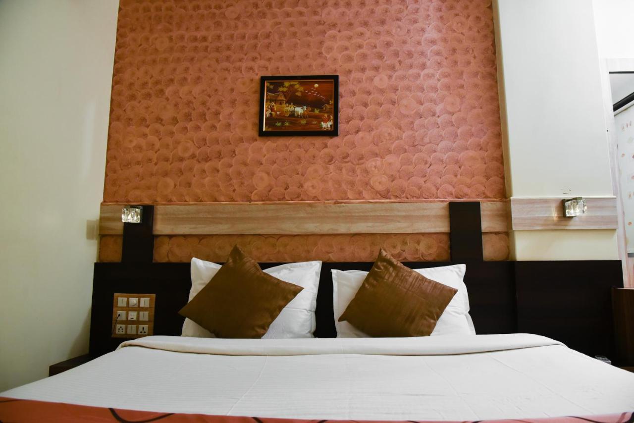 Hotel Tulsi Residency Bhuj Luaran gambar