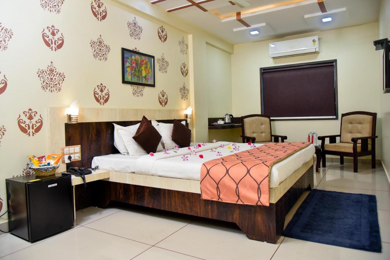 Hotel Tulsi Residency Bhuj Luaran gambar
